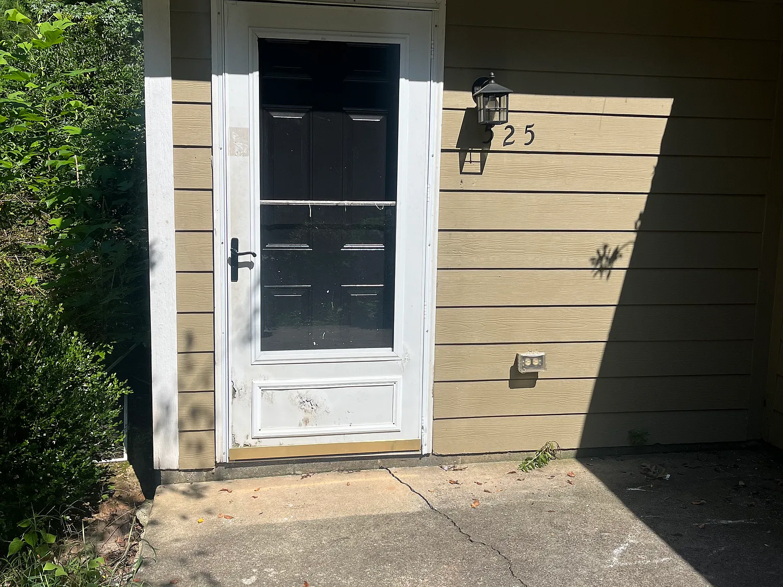 2 bed, 1271 sqft, $1,530 — Photo 2