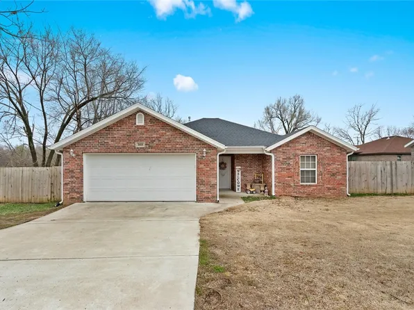 503 Dallas St SW, Gravette, AR 72736