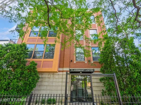3944 N Claremont Ave Unit 303, Chicago, IL 60618