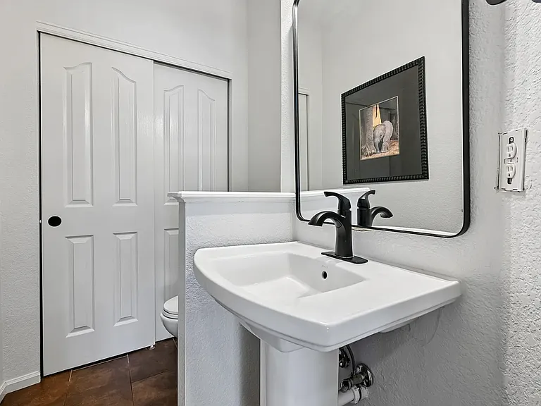 21665 Mount Elbert Pl — Photo 19