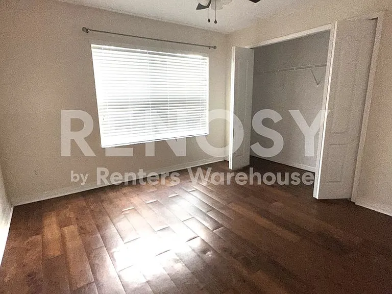 10943 Keys Gate Dr — Photo 16