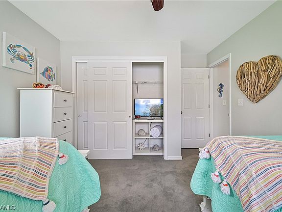 2nd image of 214 SW 38th St