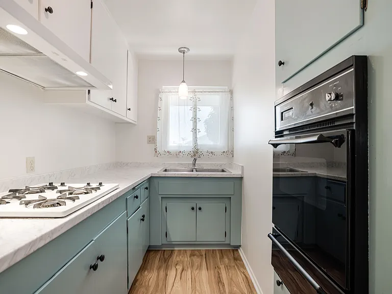 200 Chester Way #4 — Photo 12