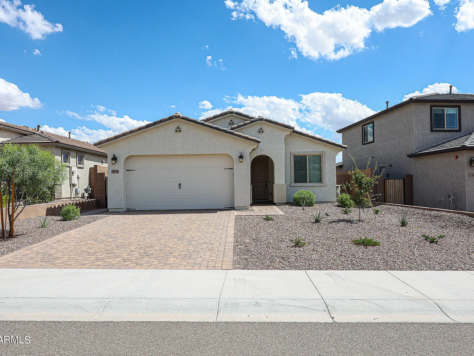 3 bed, 2.0 bath, 1761 sqft, $2,600 — Photo 1