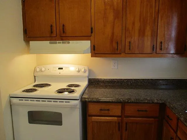 963 Azalea Ct #1 — Photo 3