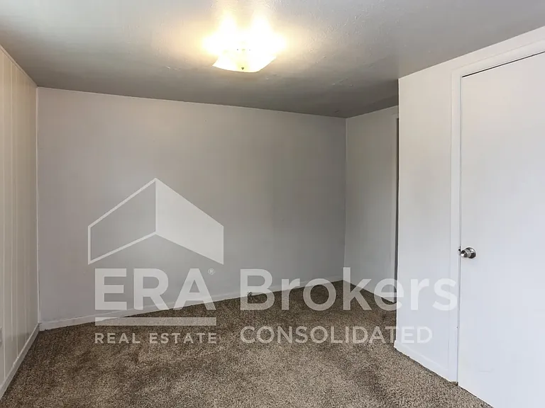 404 Hill St #A — Photo 11