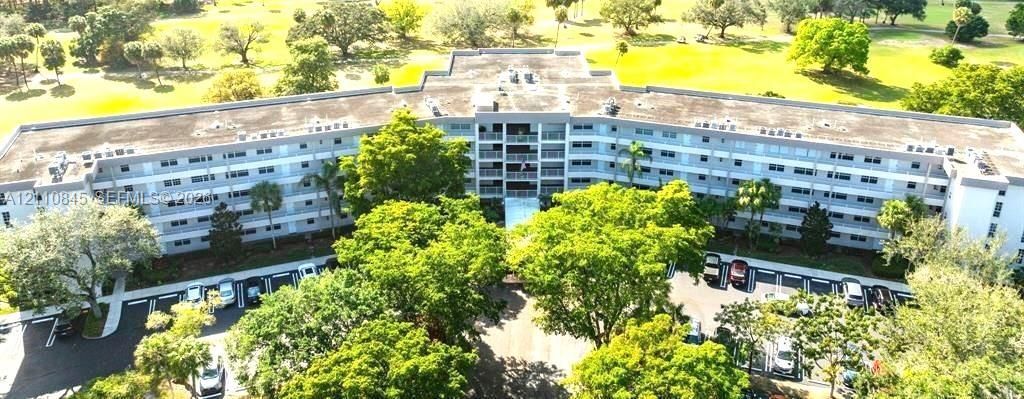 565 Oaks Ln APT 410, photo 2