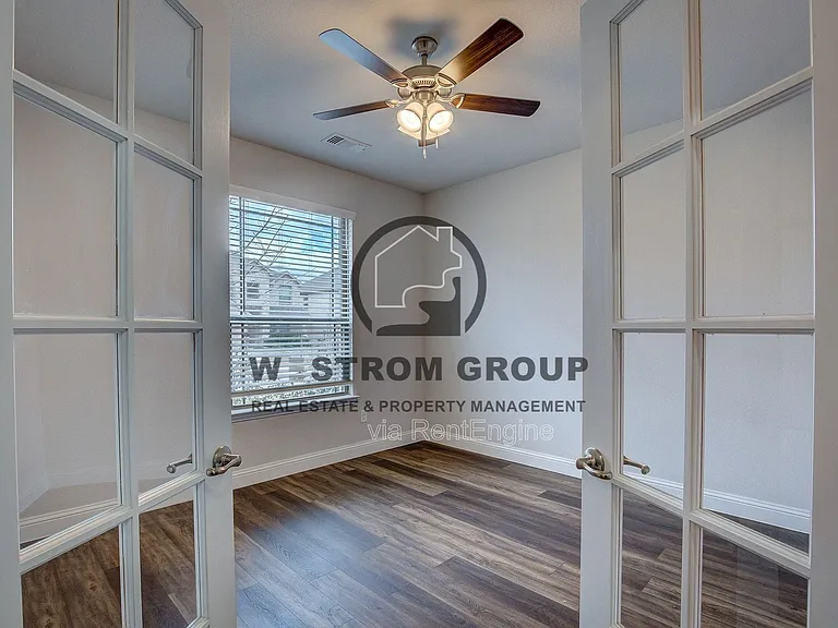 10320 Linger Ln — Photo 6