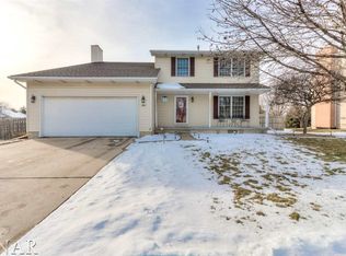 1611 Brougham St, Normal, IL 61761