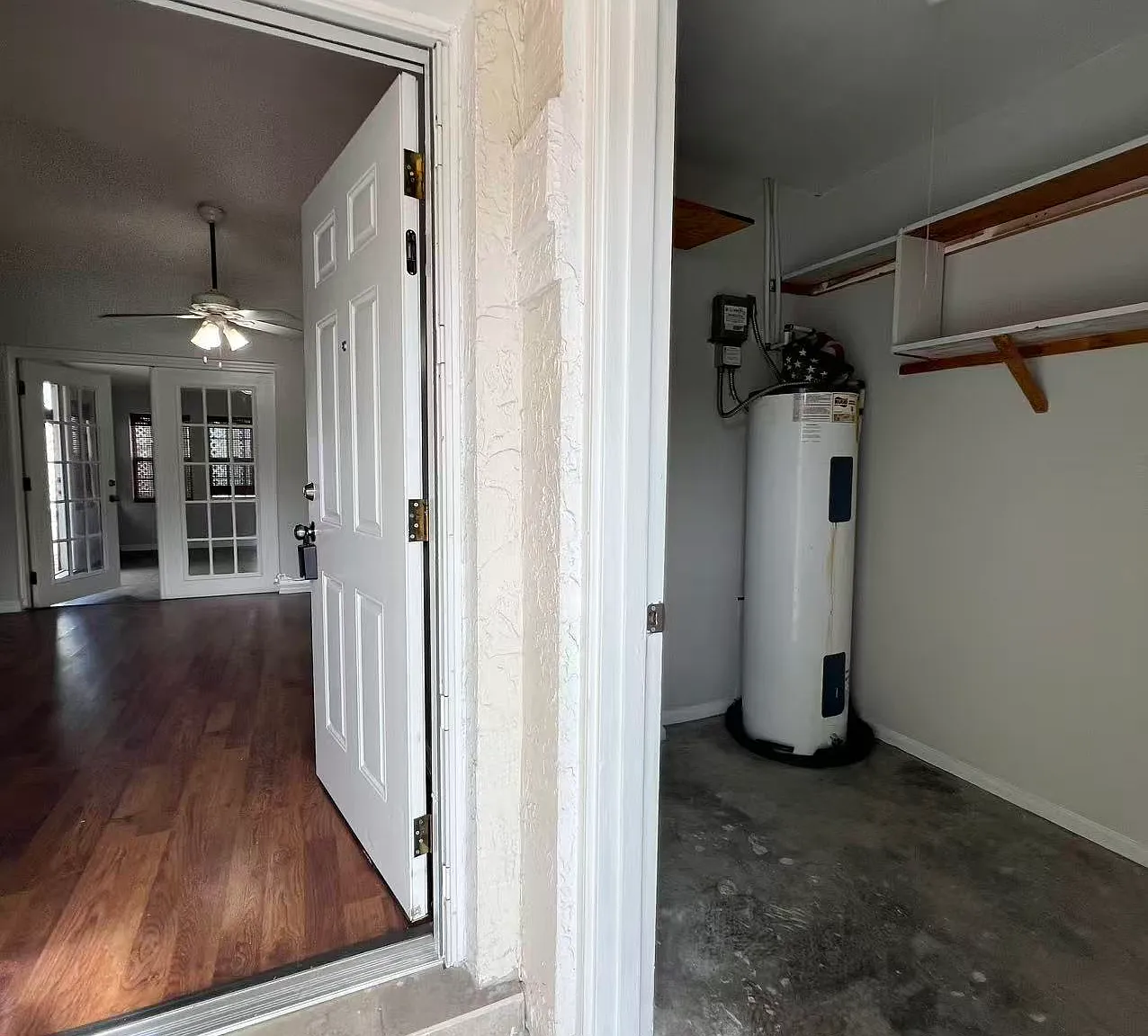 2 bed, 937 sqft, $1,600 — Photo 3