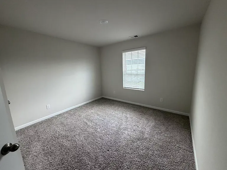 312 Cedar Knoll Cir — Photo 16