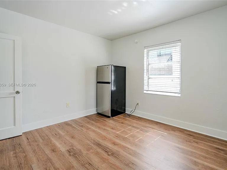 433 NE 82nd St #1 — Photo 3