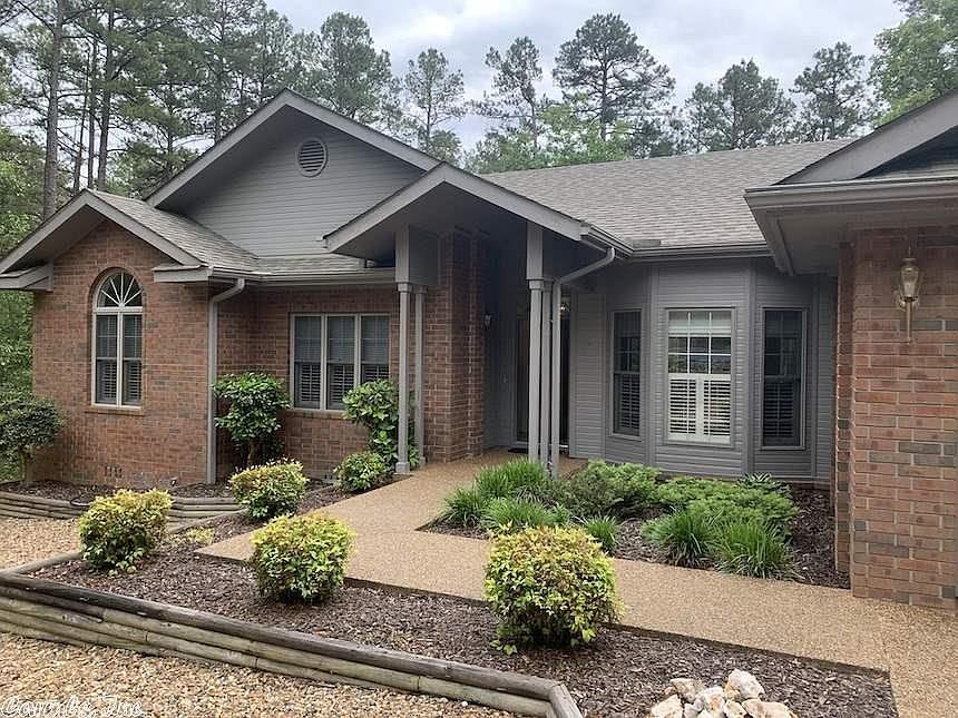 1st image of 19 Lopez Cir