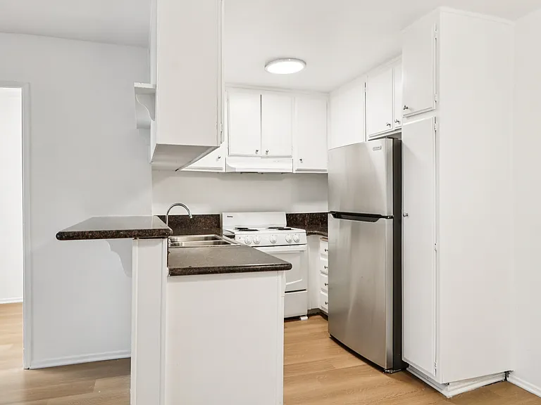 7005 Lanewood Ave — Photo 21