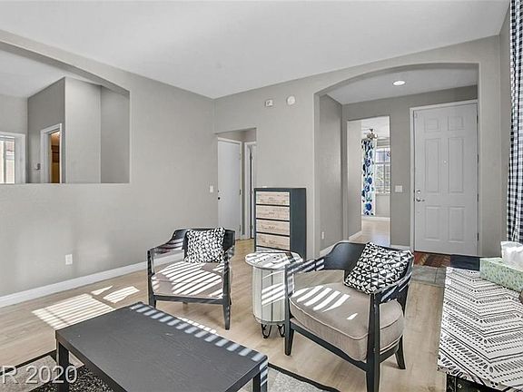3rd image of 5711 Bear Springs St