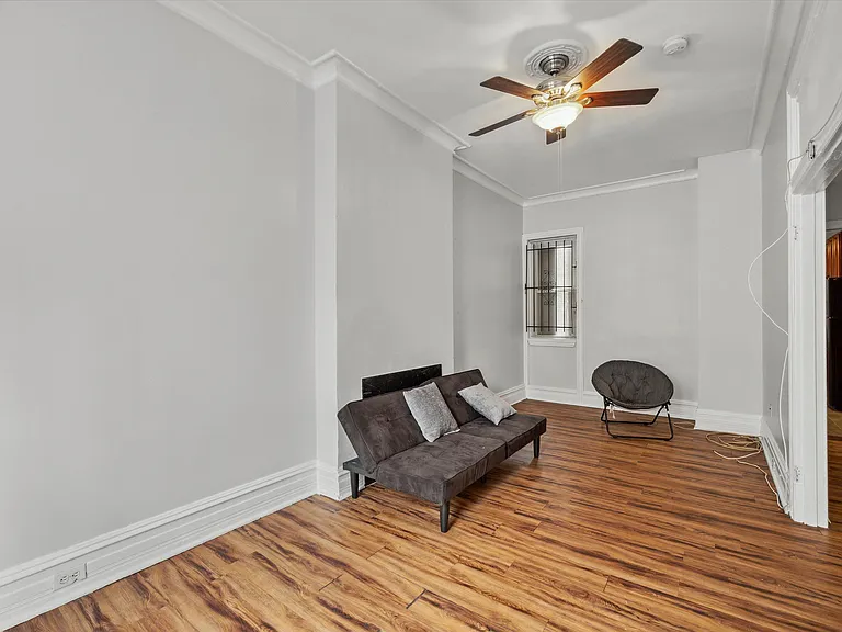 1730 Monument St — Photo 7