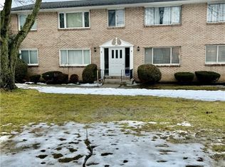 105 Old Lyme Dr APT 5, Amherst, NY 14221