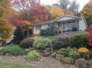 424 Garner Dr, Mogadore, OH 44260