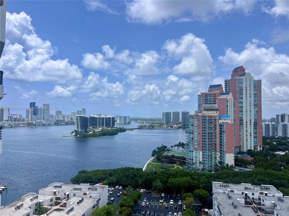 3400 NE 192nd St PH LPH2