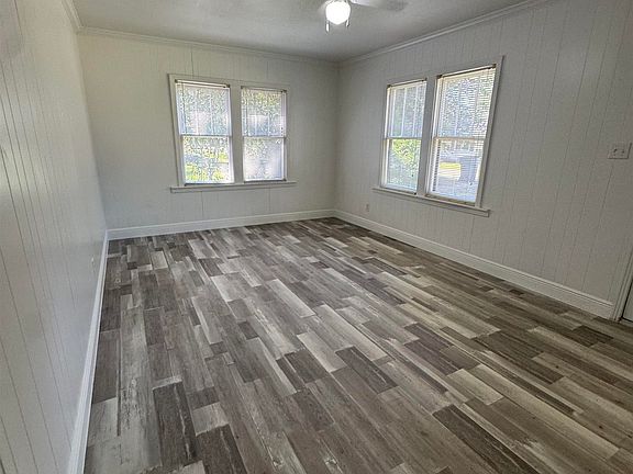 2nd image of 503 E Roselawn St