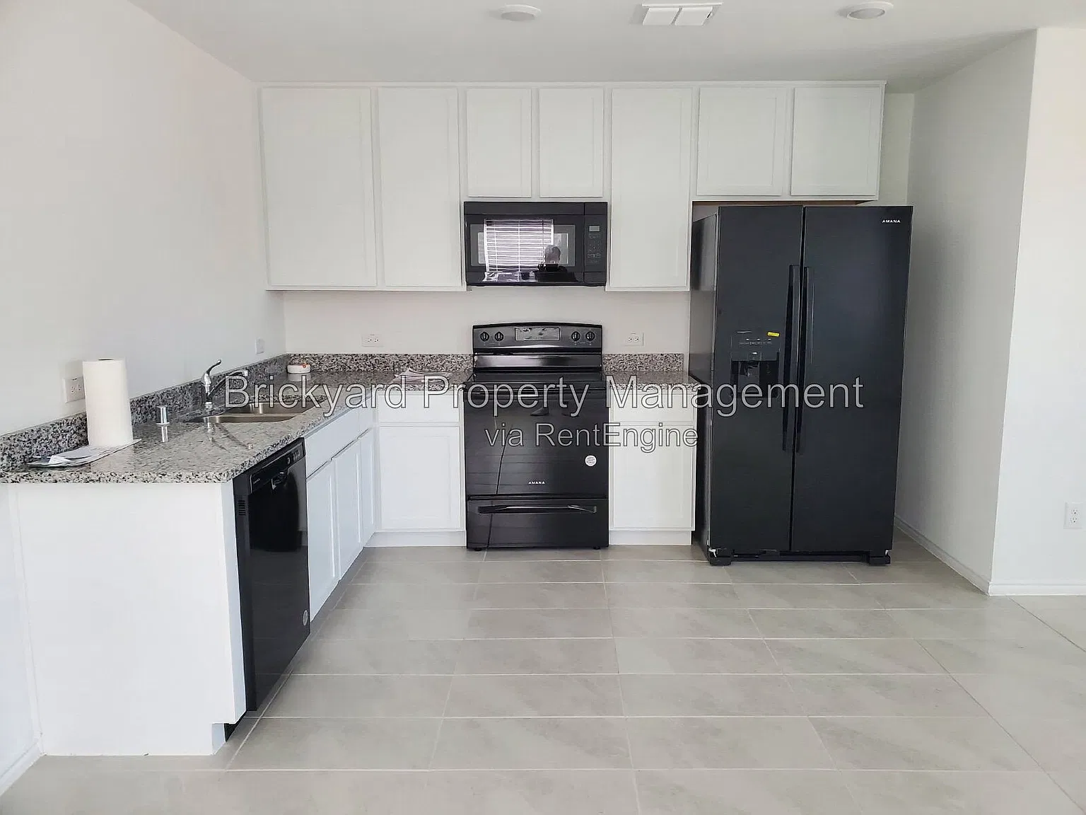 3 bed, 2.0 bath, 1018 sqft, $1,550 — Photo 2