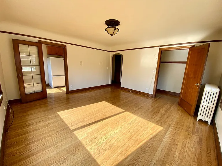 Parkway Apartments — Photo 2