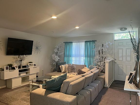 Living room 1