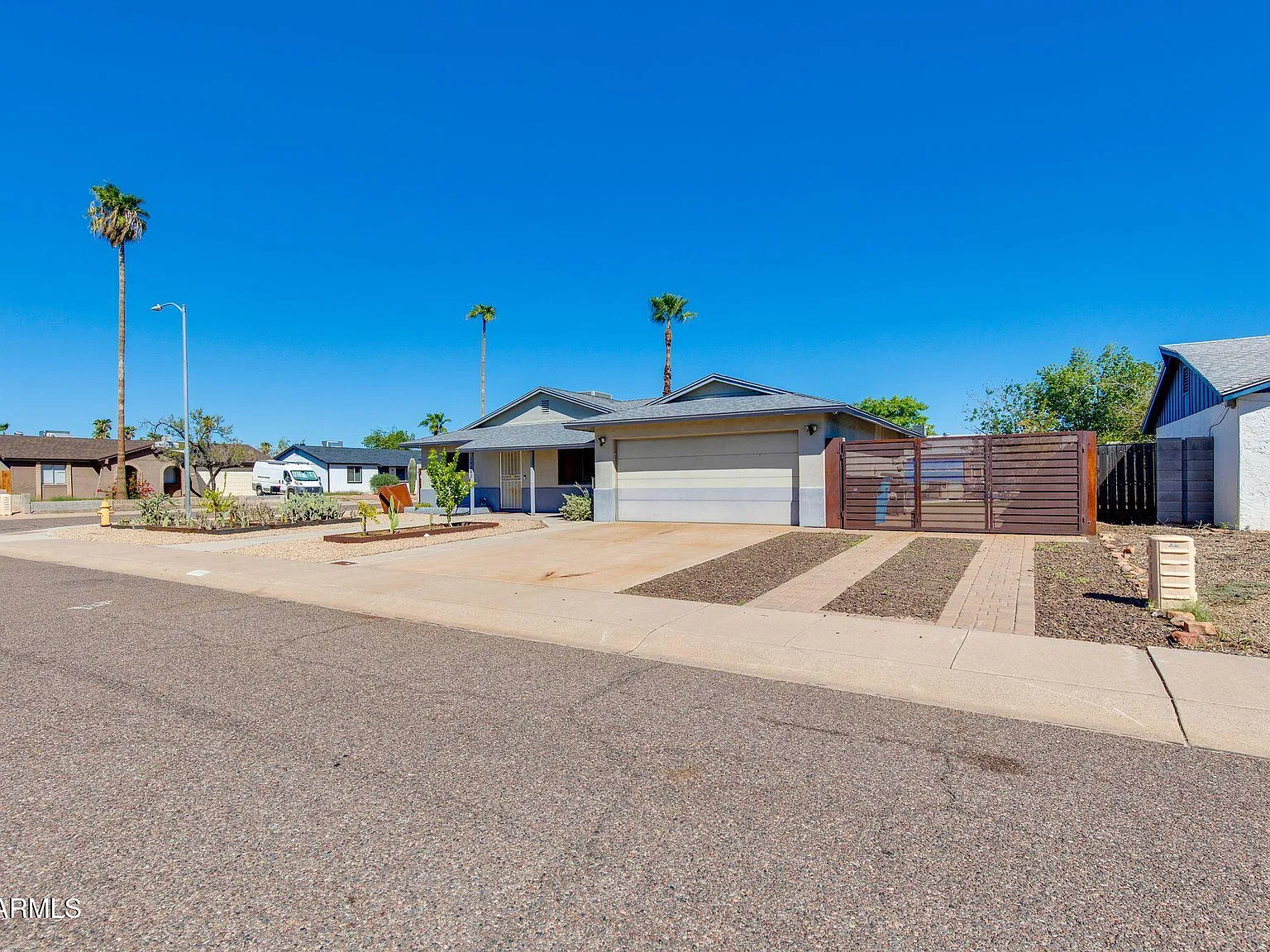 4 bed, 2.0 bath, 1539 sqft, $3,500 — Photo 4