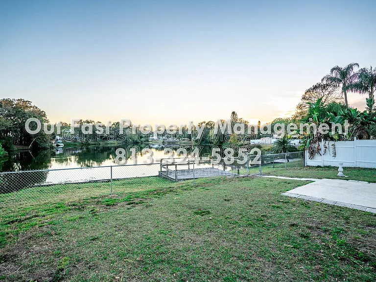 2764 Kavalier Dr — Photo 40