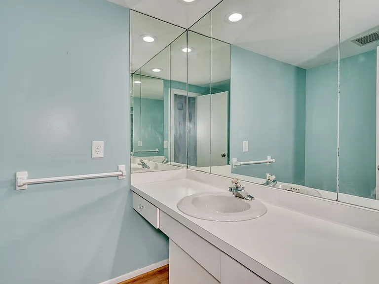 6 Greenwood Park — Photo 13