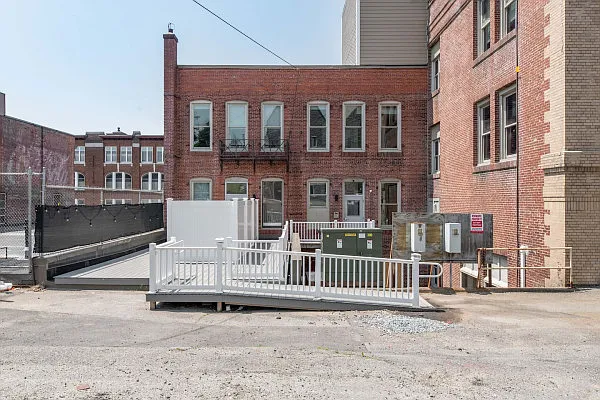 33 State St. — Photo 17