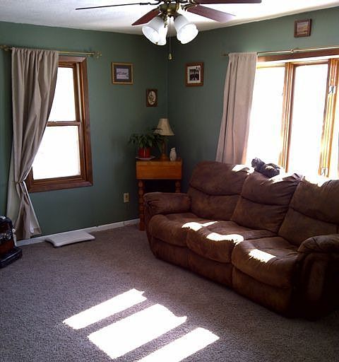 2nd image of R15444 2nd Ave
