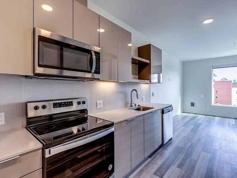 320 N 85th St — Photo 51