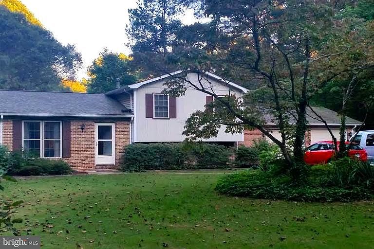 1st image of 30070 Broken Arrow Ln