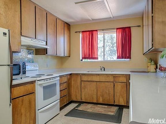 4th image of 8023 Barite St