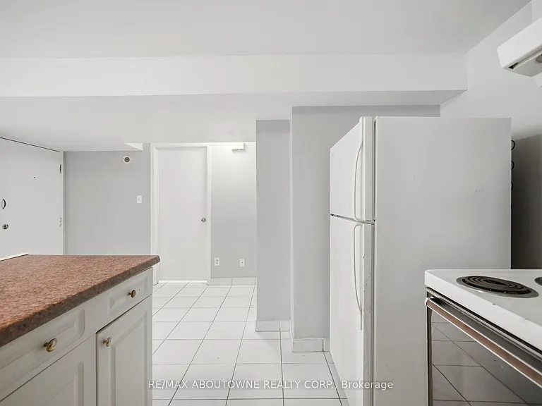 203 Nelson St #3 — Photo 15