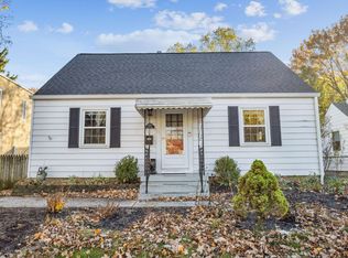 555 Chatham Rd, Columbus, OH 43214