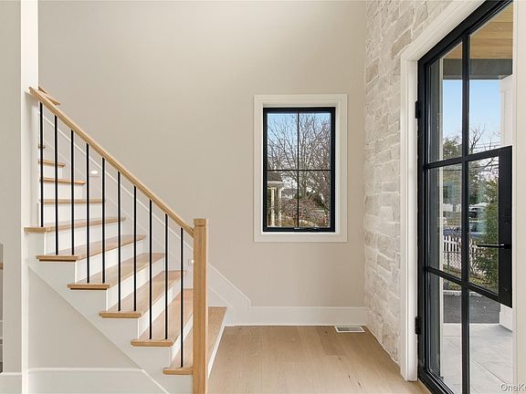 2nd image of 130 Albany Avenue