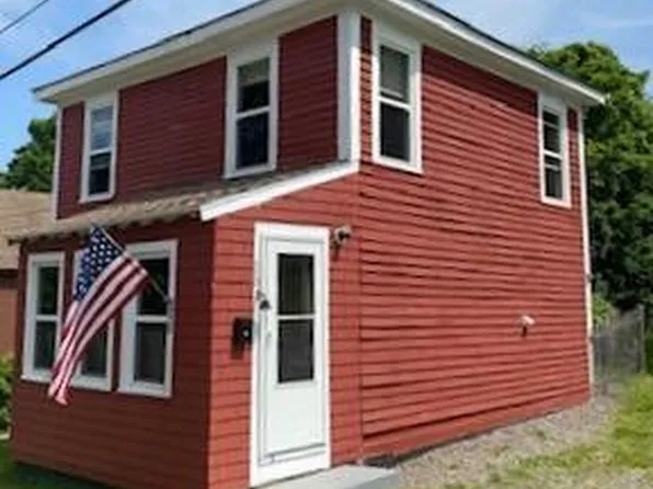28 Capen Avenue, Eastport, ME 04631