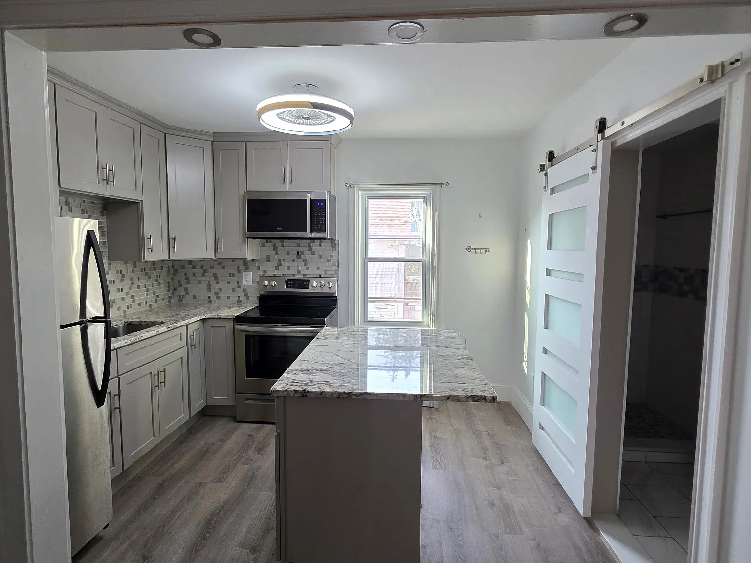 1 bed, $1,700 — Photo 2