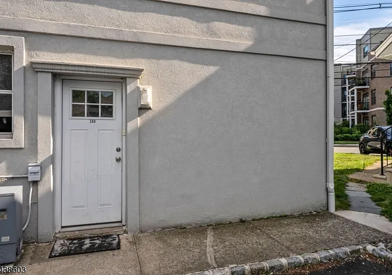 388 Main St — Photo 11