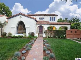 1354 E Mountain St, Glendale, CA 91207