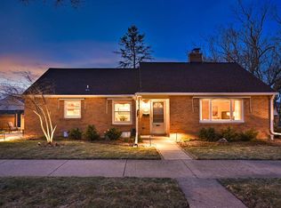 8104 W Lorraine Pl, Milwaukee, WI 53222