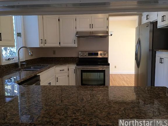 3rd image of 1408 Chateaulin Ln