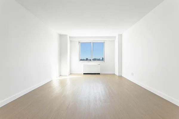 Rented by Olnick Organization | media 4