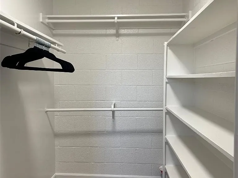 615 S Royal Crest Cir #22 — Photo 15