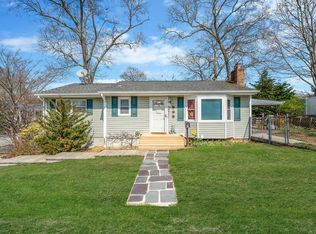 7 New Rd, Ronkonkoma, NY 11779