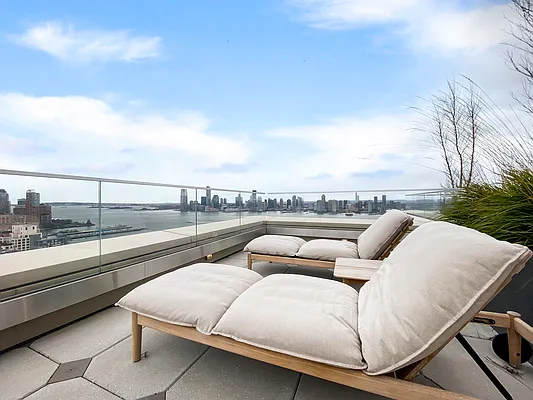 Rented by EXP Realty NYC | media 31