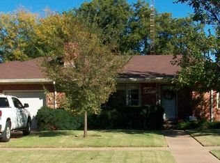 1206 Utica St, Plainview, TX 79072