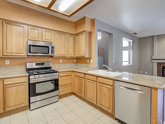 3rd image of 2714 San Miguel Ct